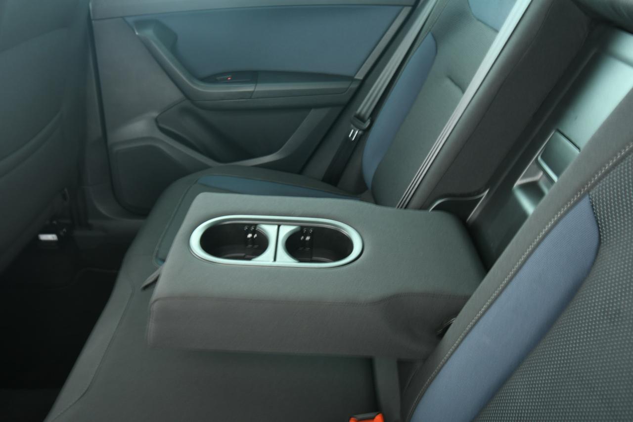 SEAT Ateca 1.6 tdi Business dsg NEOPATENTATI+CAMERA+ACC