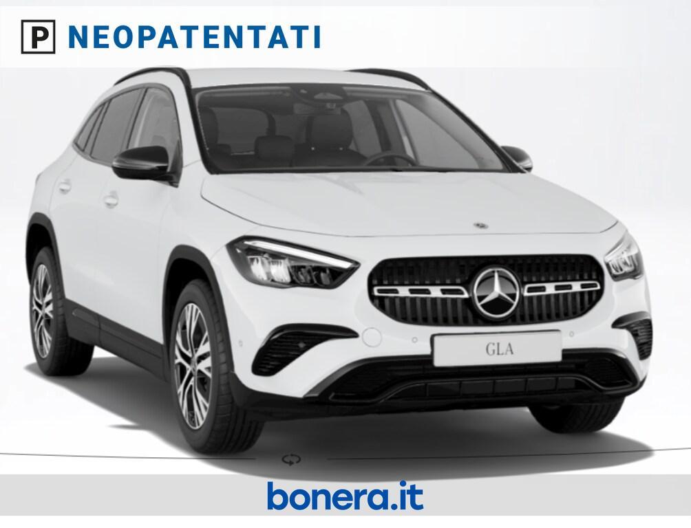 Mercedes GLA 180 180 D Progressive Advanced Plus 8G-DCT