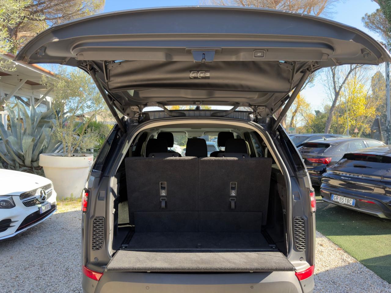 Land Rover Discovery 2.0 TD4 180 CV SE