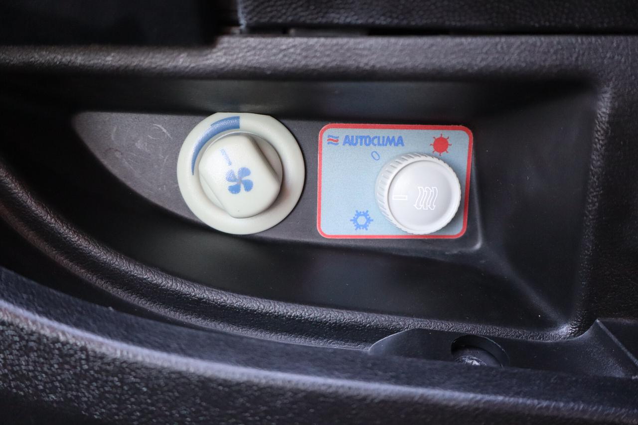 Peugeot Boxer 2.2 Bluehdi 140 Cv - Trasporto Disabili - Sollevatore Elettrico doppio braccio