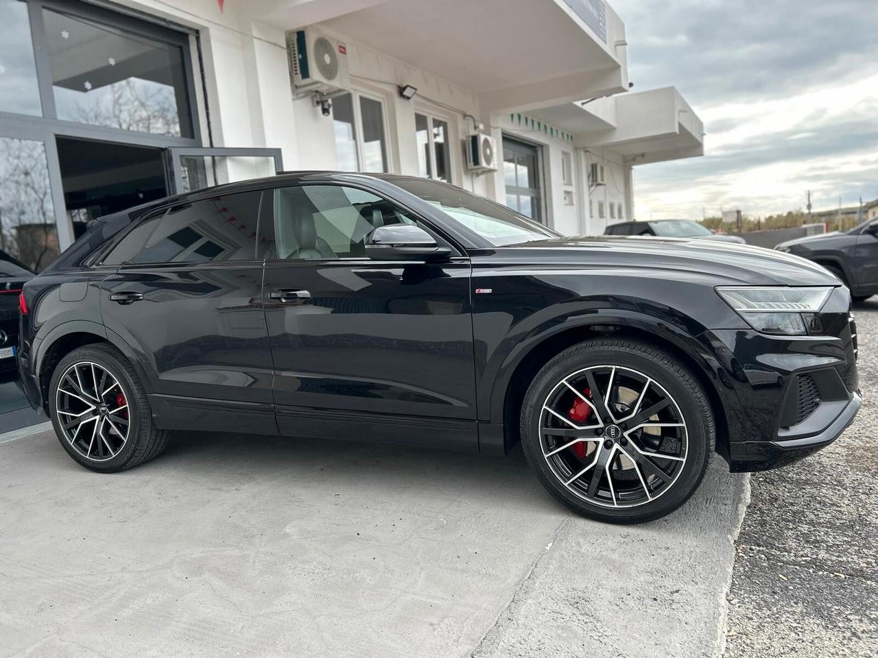 Audi Q8 50 TDI 286 CV quattro tiptronic Sport