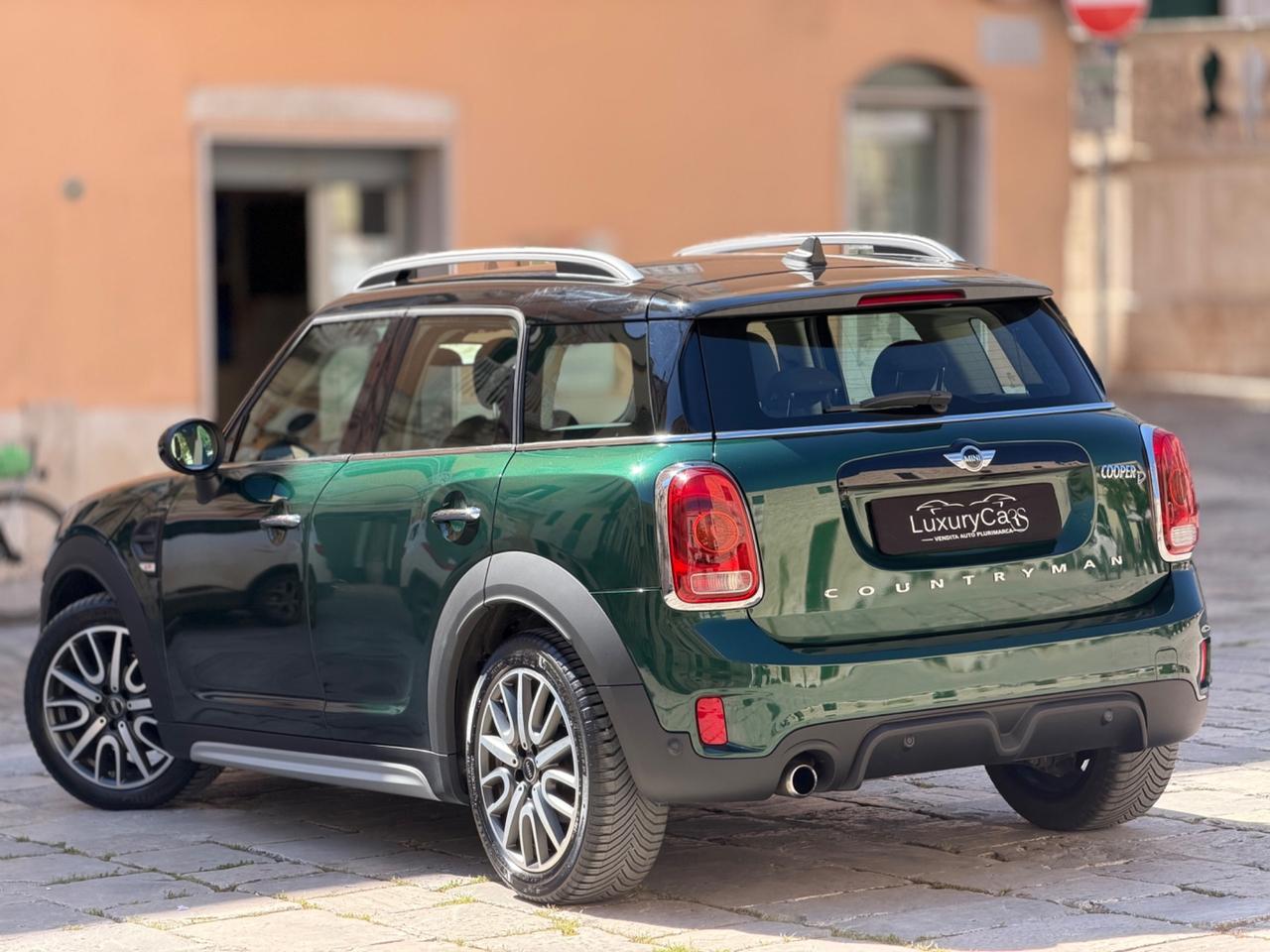 Mini Cooper D Countryman 2.0 Hype LED CARPLAY