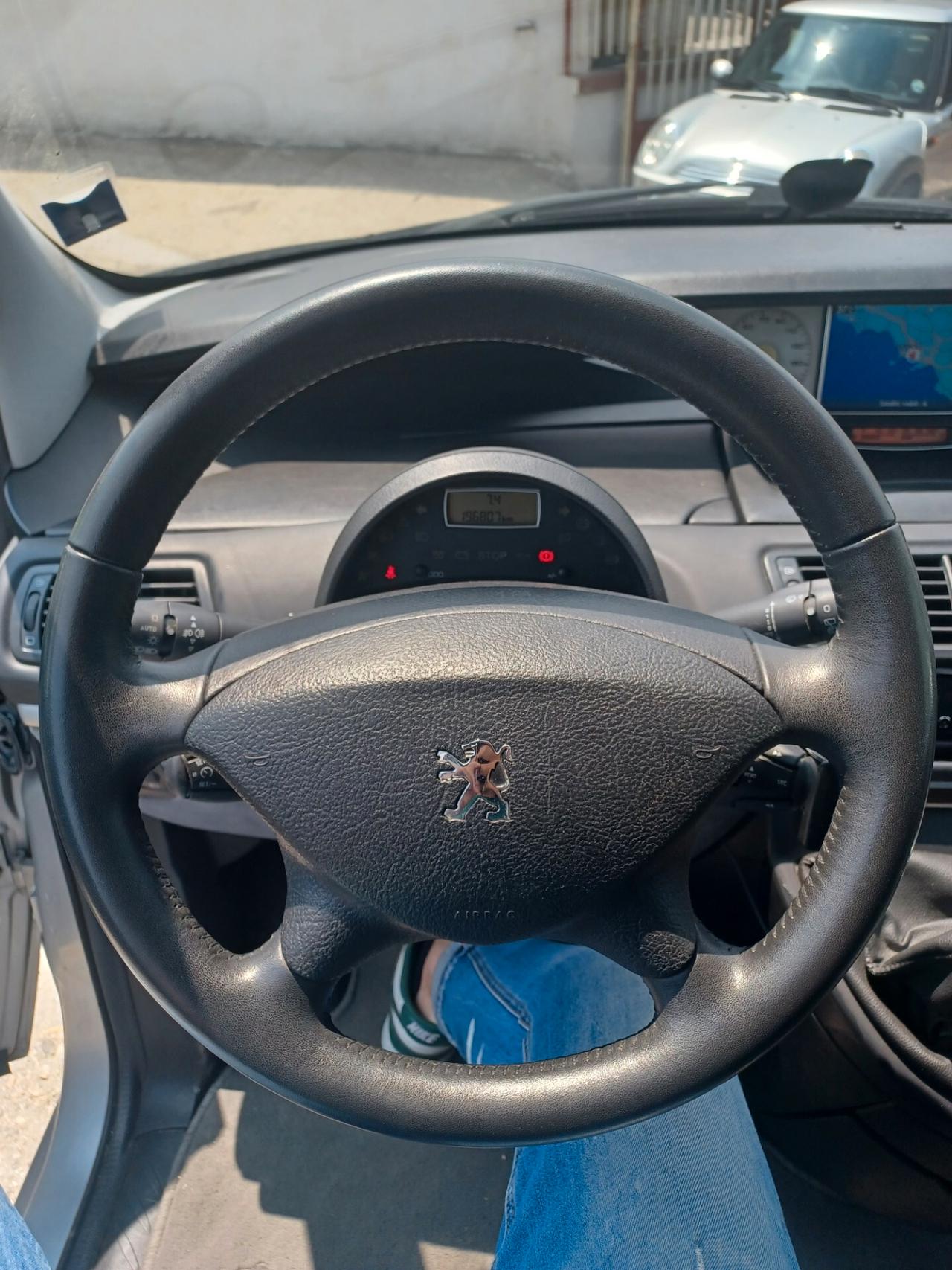 Peugeot 807 2.0 HDi Allure Anno 2013 7 posti