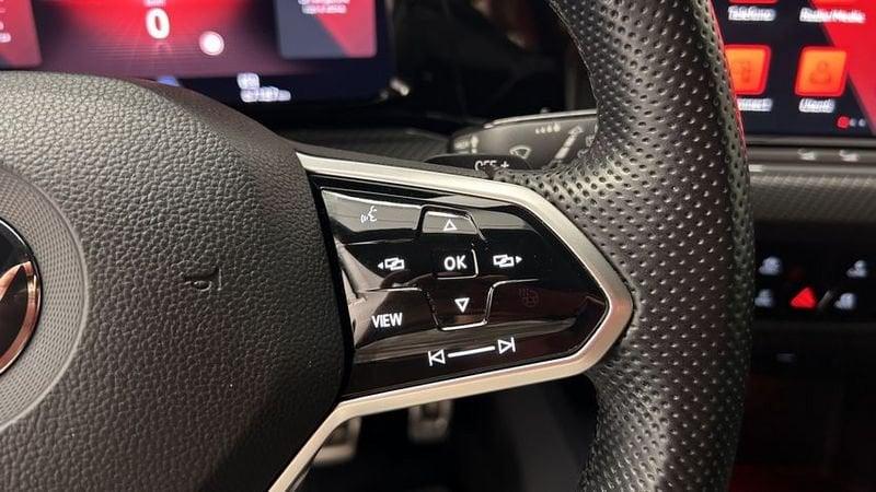 Volkswagen Golf 1.5 eTSI EVO ACT 110kW R-Line DSG