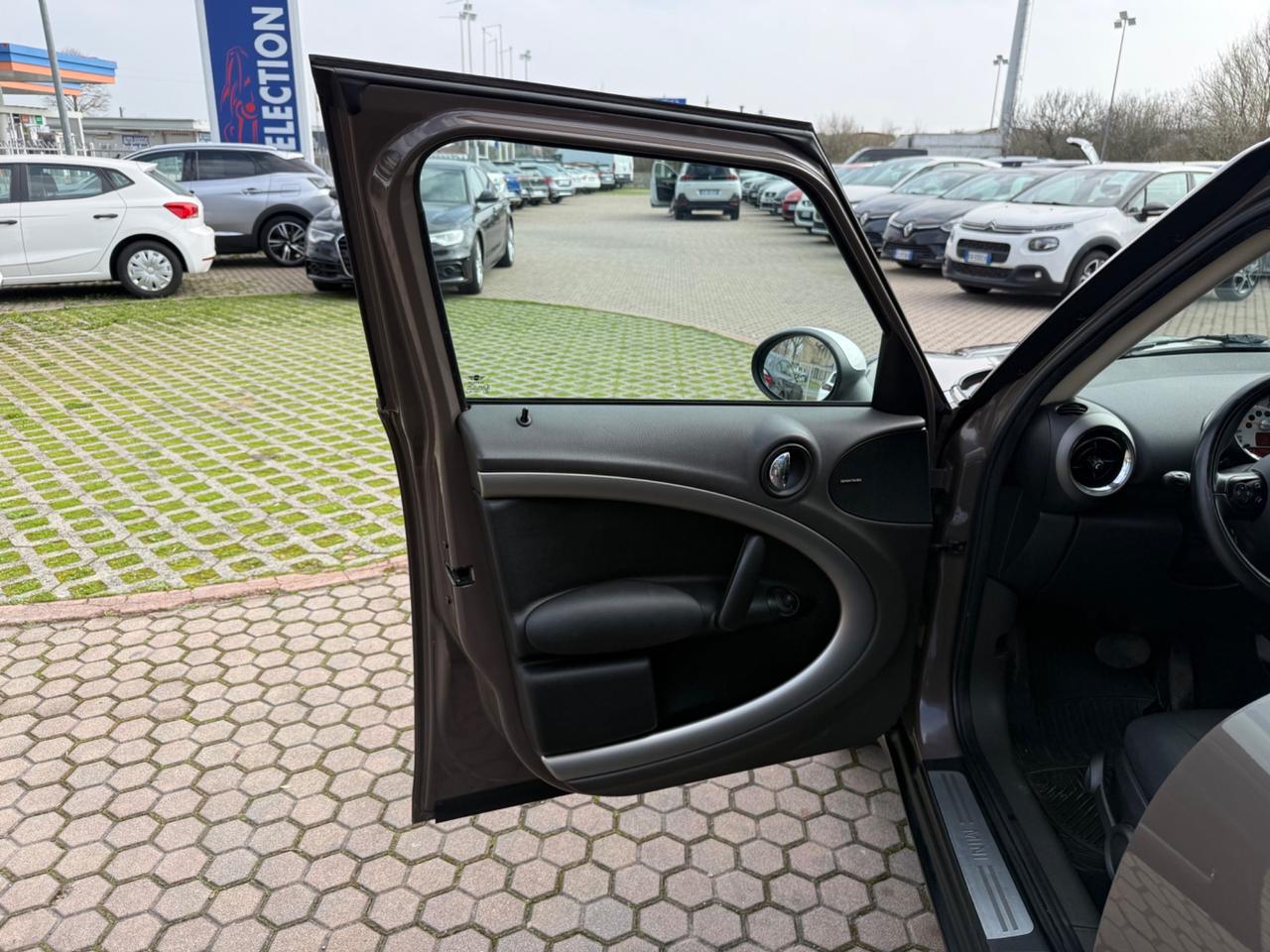 Mini One Countryman 2.0 Cooper D Automatica ADATTA AI NEOPATENTATI