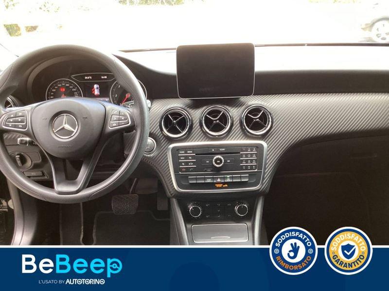 Mercedes-Benz GLA 200 D BUSINESS AUTO