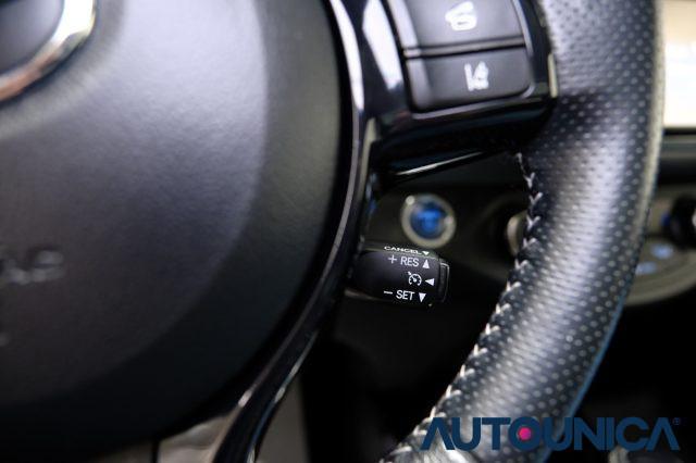 TOYOTA Yaris 1.5 HYBRID 5 PORTE STYLE NEOPATENTATI