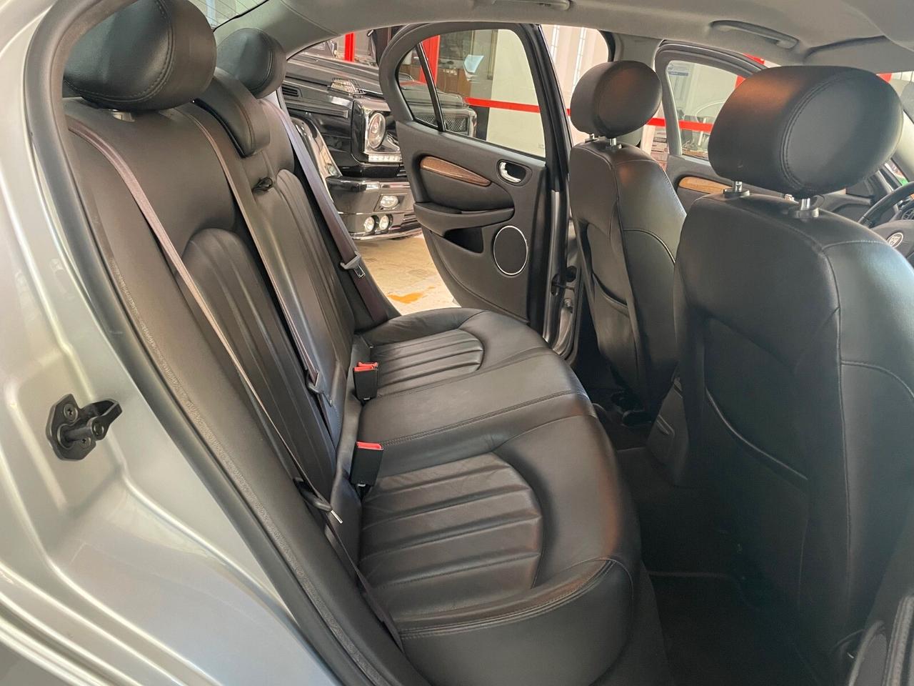 Jaguar X-Type 2.5 V6 24V cat Executive ASI!!!