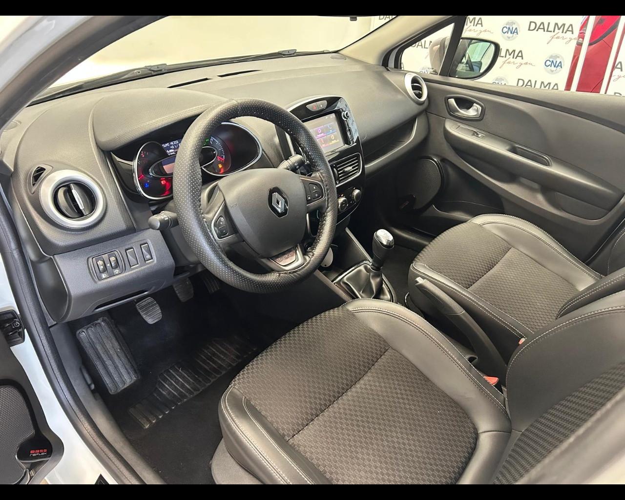 RENAULT Clio IV 2017 Sporter - Clio Sporter 1.5 dci energy Intens 75