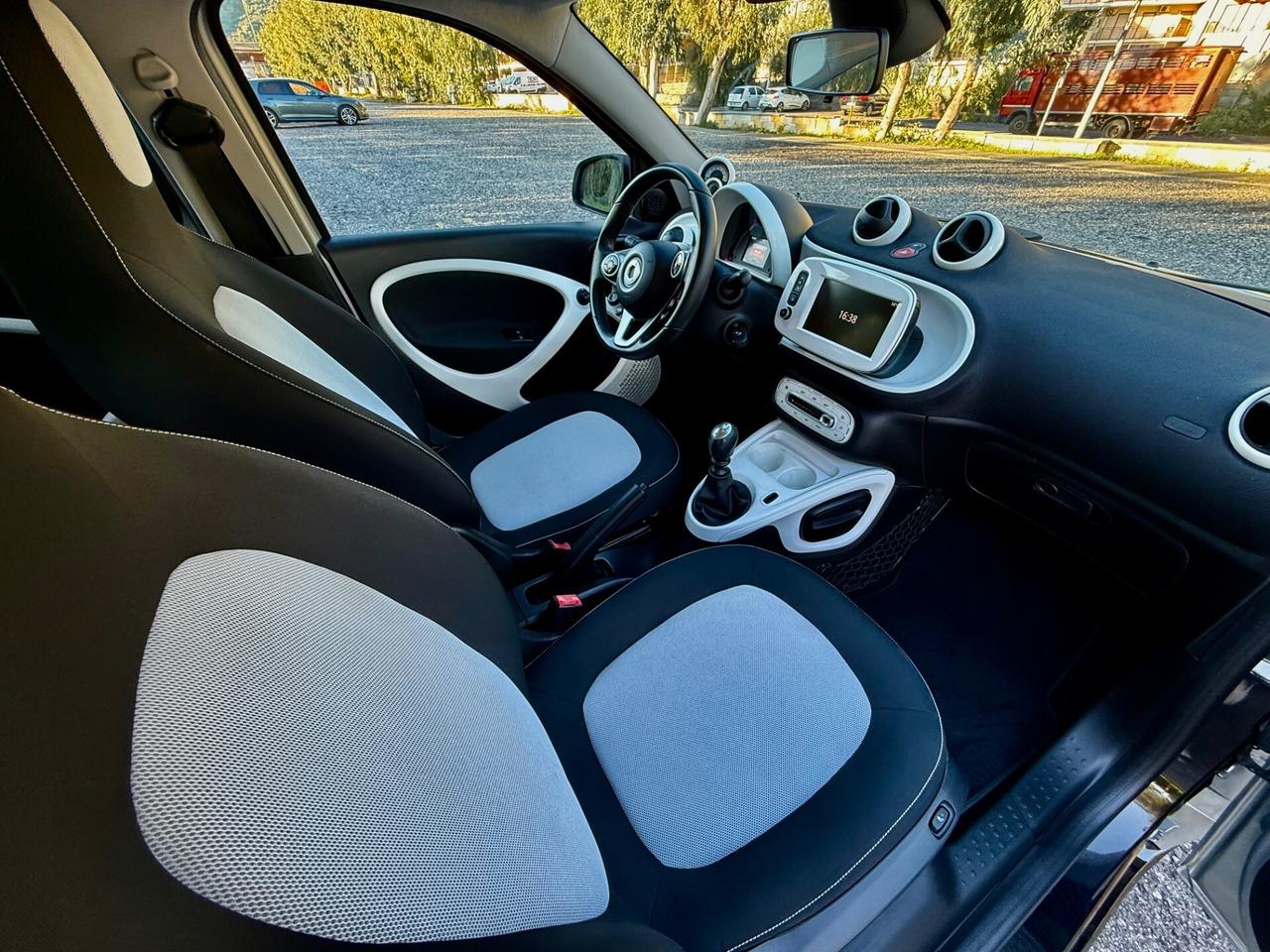 SMART FORFOUR 70 1.0 PASSION