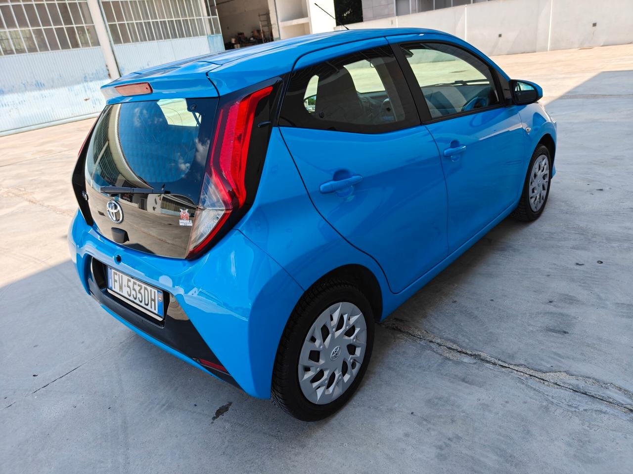 Toyota Aygo 1.0 VVT-i 72 CV 5 porte x-fun