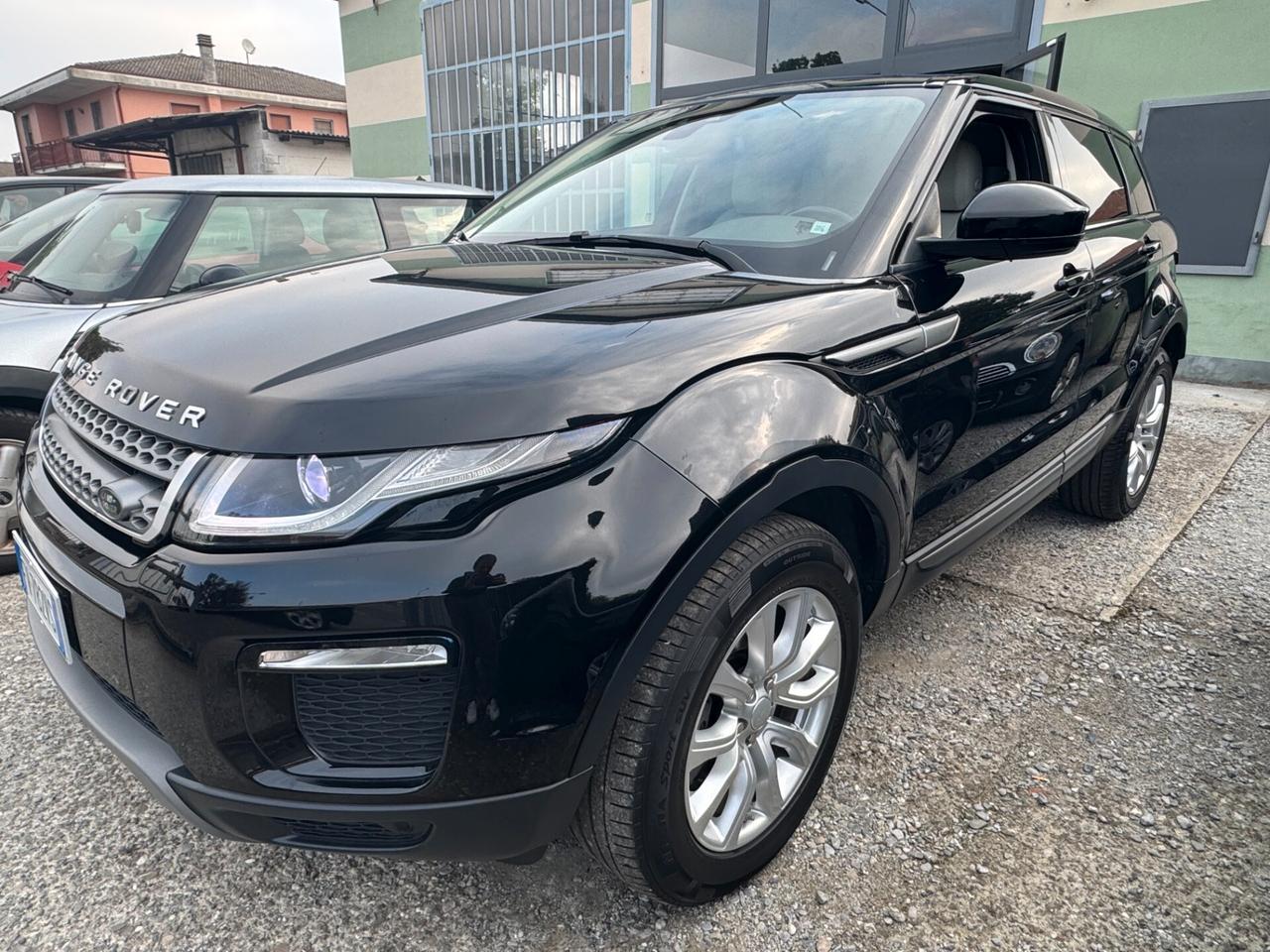 Land Rover Range Rover Evoque 2.0 TD4 4x4 Auto F1 – 2019 – 90.000 KM – Navigatore – Pari al Nuovo!