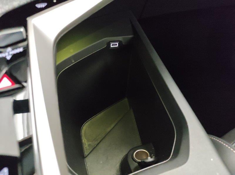 PEUGEOT 5008 3ª serie - 5008 Hybrid 145 e-DCS6 Allure