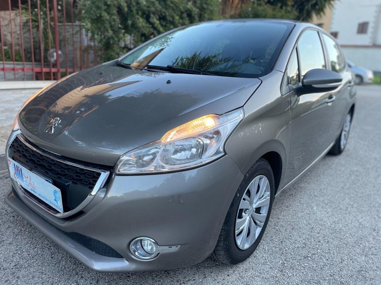 Peugeot 208 1.4 HDi 68 CV 5 porte Business