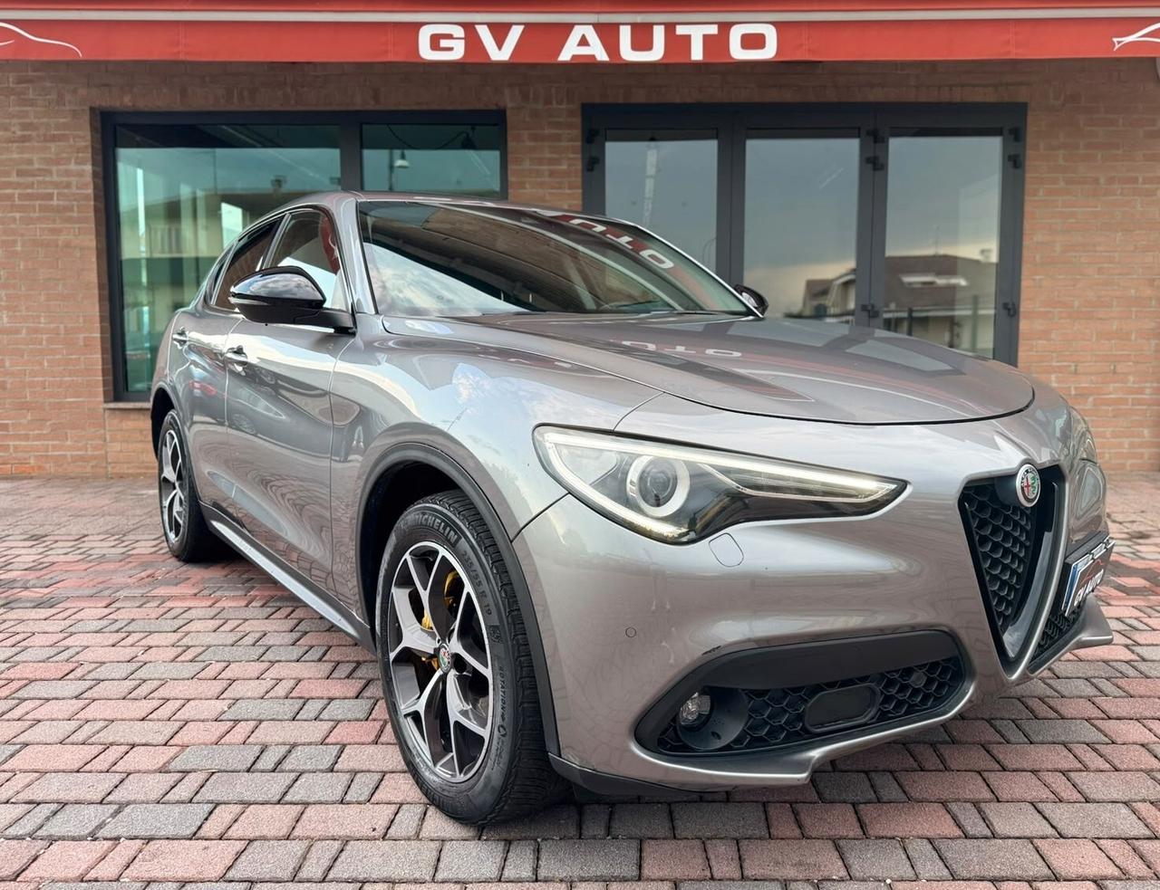 Alfa Romeo Stelvio Q4