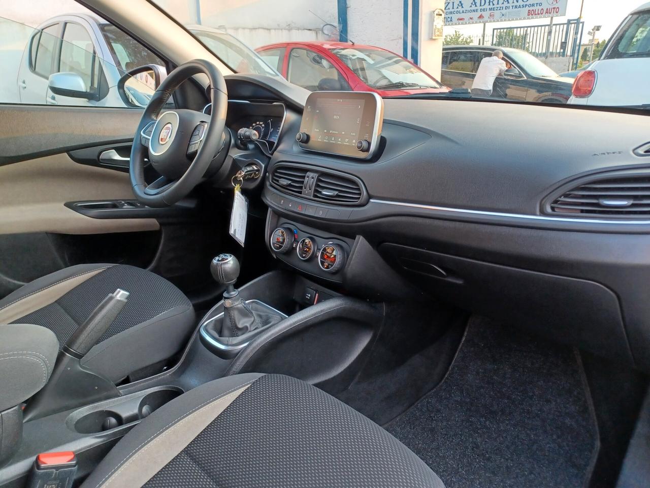 Fiat Tipo 1.6 M.Jet 120 cv SW Lounge PARI NUOVO