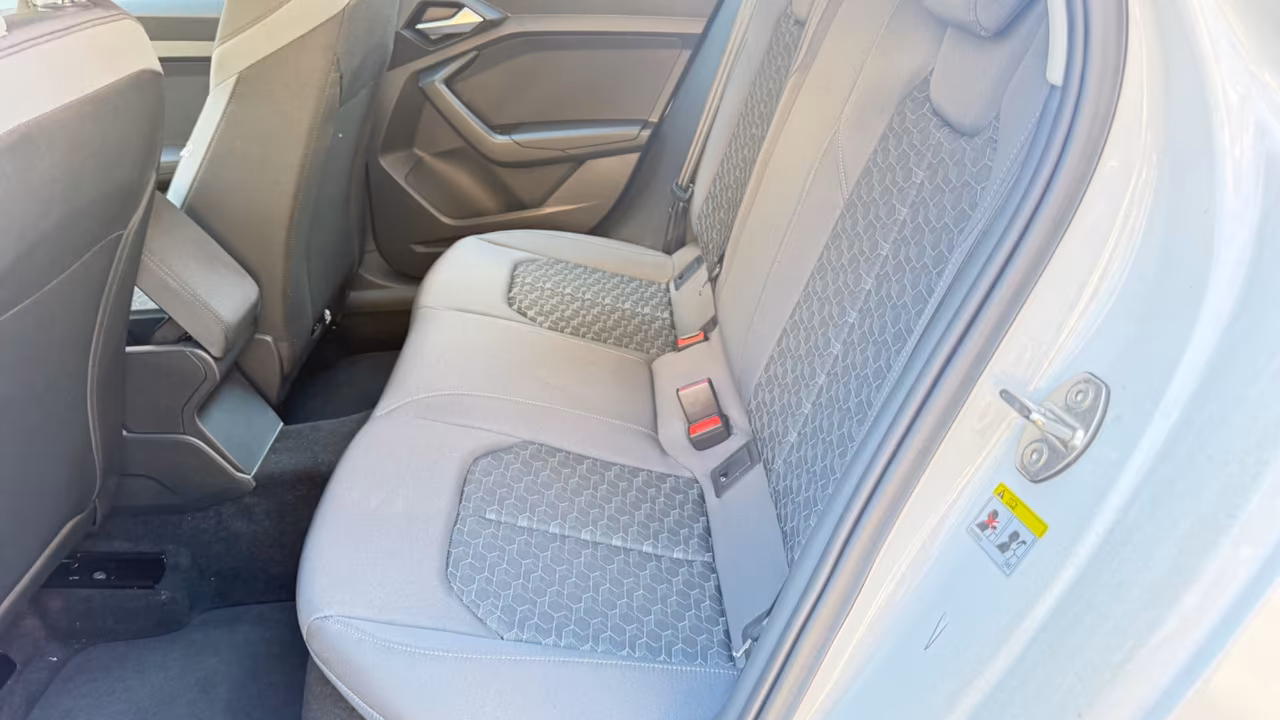 Audi A1 SPB 30 TFSI S tronic line edition LED NAVI KAMERA COCKPIT PDC BLUETOOTH CERCHI 17