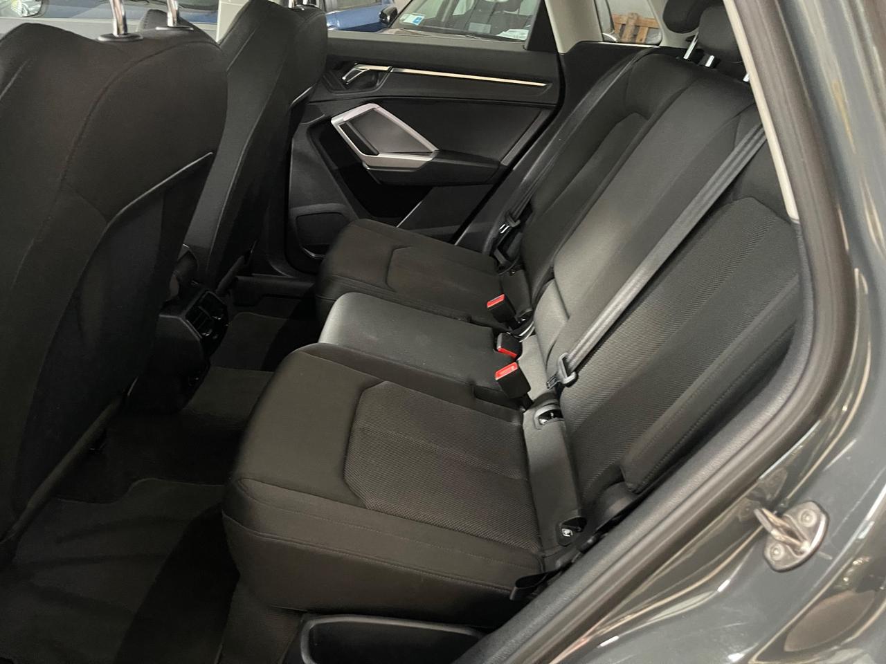 Audi Q3 35 TDI S tronic line edition