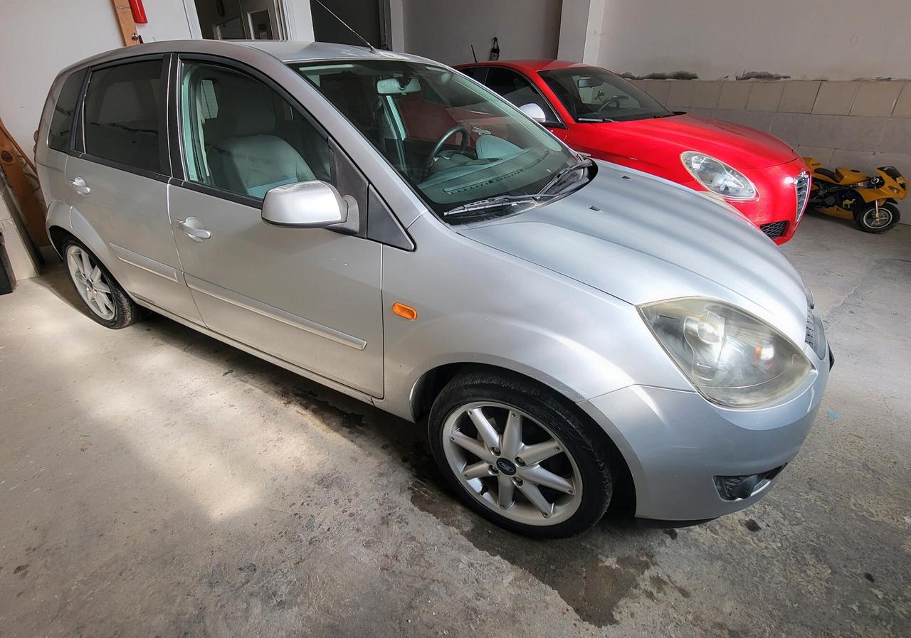 Ford Fiesta 1.4 TDCi 5p. Ghia