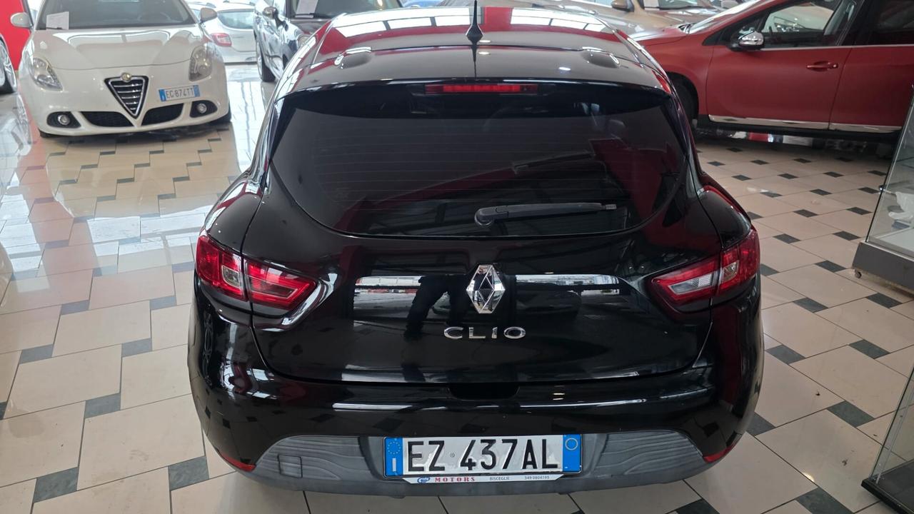 Renault Clio 1.2 75CV GPL 5 porte Costume National