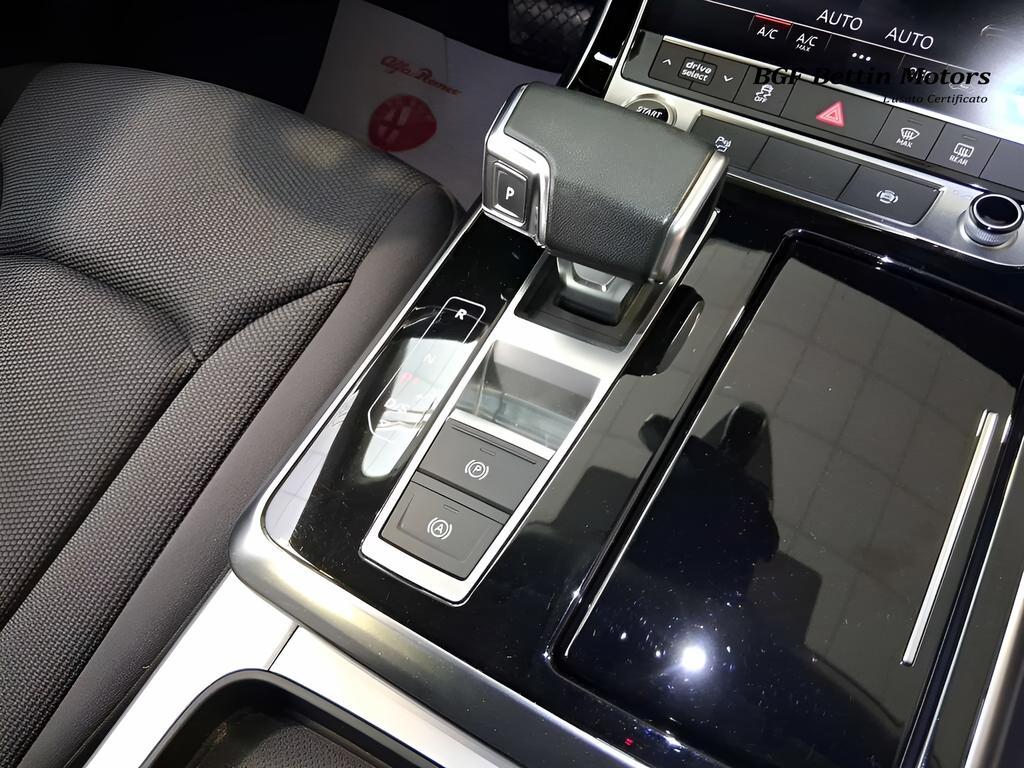 Audi Q8 50 3.0 tdi mhev quattro tiptronic