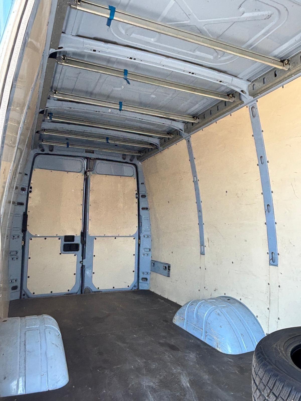 Iveco Daily 35C12VP 2.3 Hpi TDI PL-TA-RG Furg.