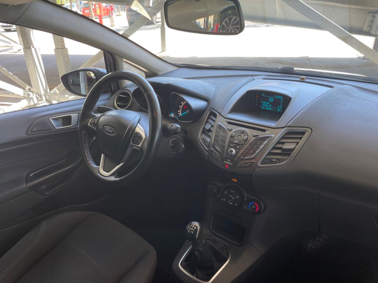 Ford Fiesta 1.5 TDCi 75CV 5 porte Titanium