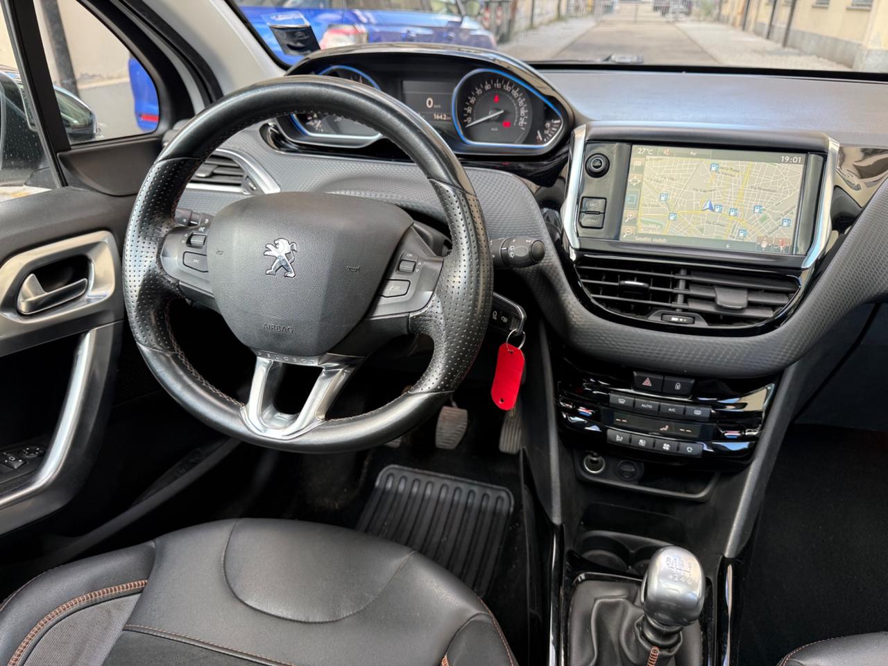 Peugeot 2008 BlueHDi 120 S&S Allure