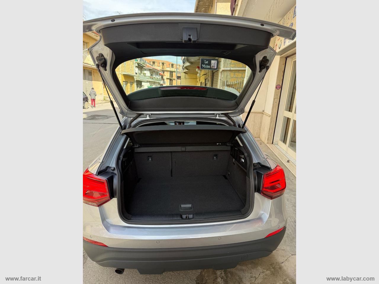 AUDI Q2 30 TDI S tronic Business