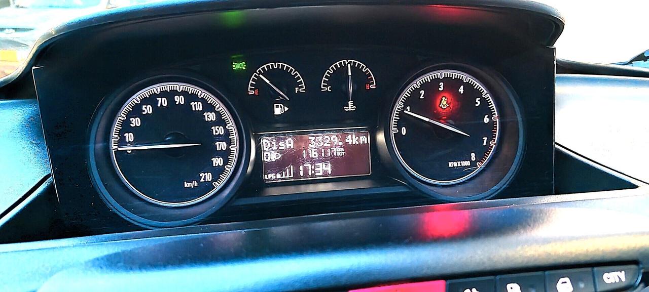 Lancia Ypsilon 1.2 69 CV 5 porte GPL Ecochic Silver