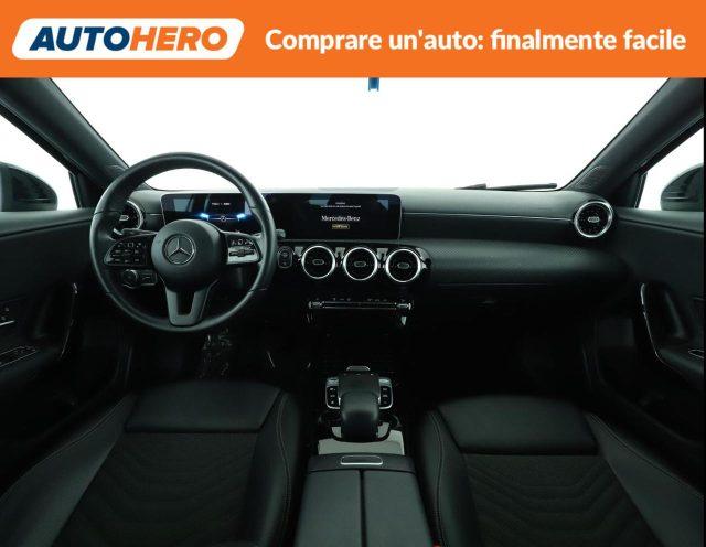 MERCEDES-BENZ A 180 d Automatic Business