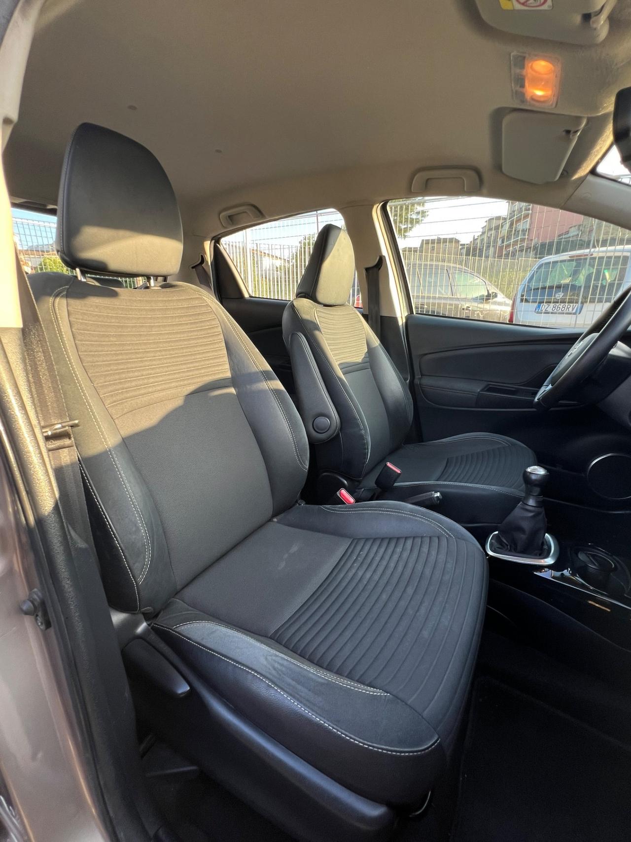 Toyota Yaris 1.0 5 porte Lounge