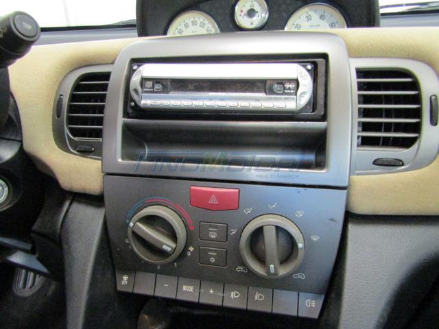 LANCIA Ypsilon 1.2 60 CV NEOPATENTATI