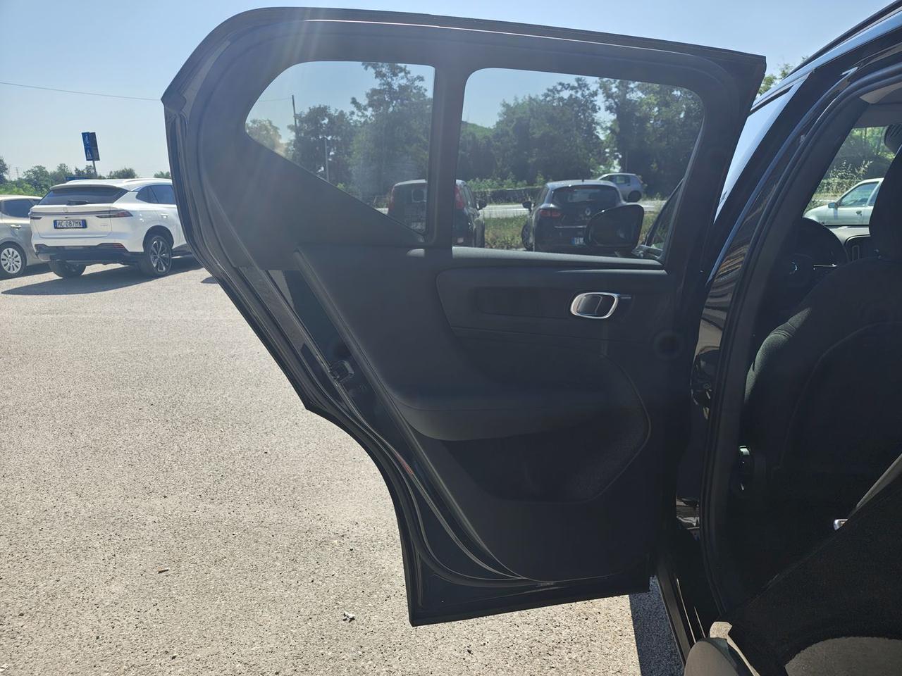 Volvo XC40 Essential T2 #11401