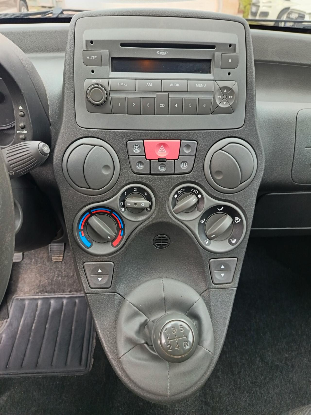 Fiat Panda 1.3 MJT 16V DPF 4x4 Climbing