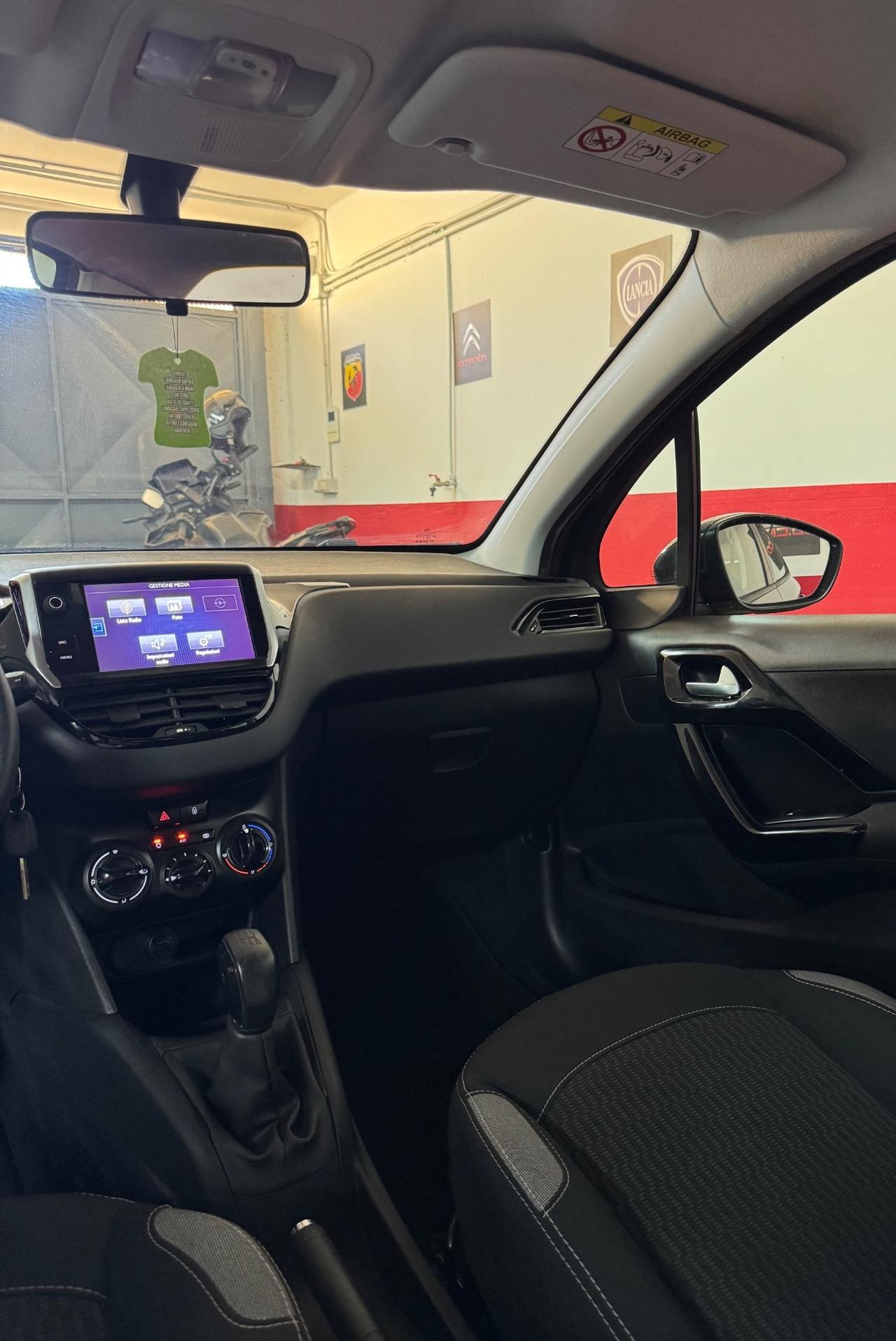 Peugeot 208 5 porte Access 110000 CHILOMETRI