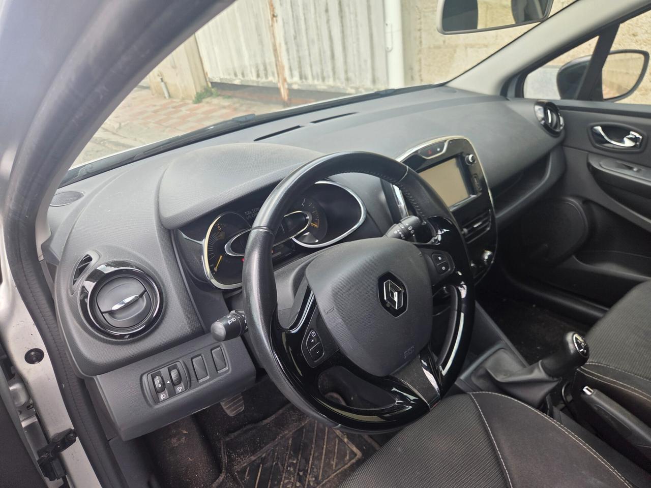 Renault Clio Sporter 1.5 dCi 8V 75CV Wave