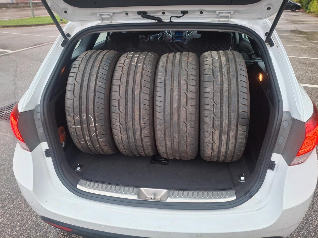 Hyundai i40 Wagon 1.7 CRDi 115CV per neopatentati