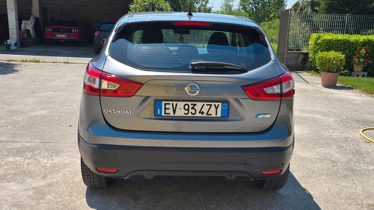 Nissan Qashqai 1.5 dCi DPF Tekna