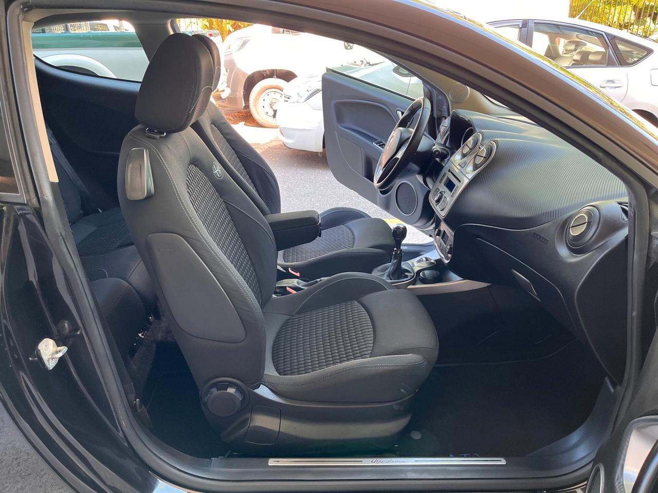 Alfa Romeo MiTo 1.3 jtdm-2 Distinctive premium