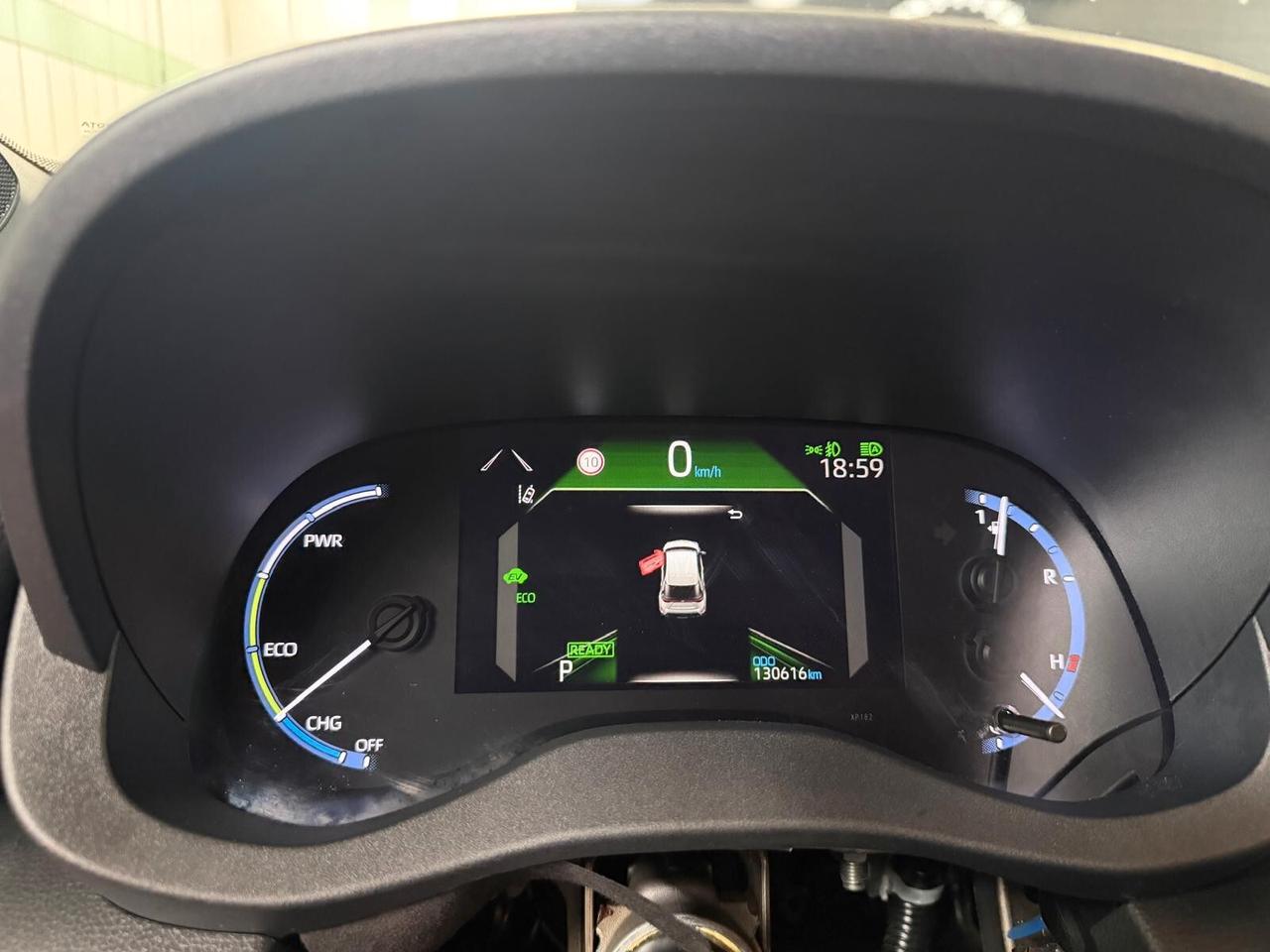 Toyota Yaris Cross 1.5 Hybrid 5p. E-CVT AWD-i Trend