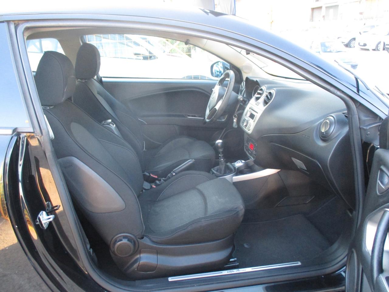 Alfa Romeo MiTo 1.4 105 CV Distinctive 2010