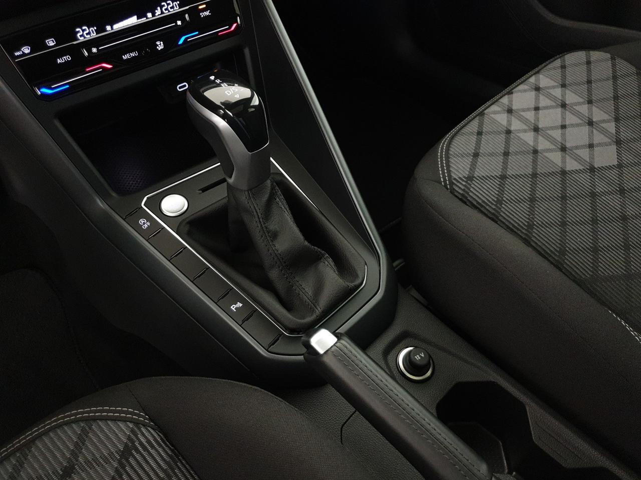 Volkswagen Taigo 1.0 tsi r-line 115cv dsg