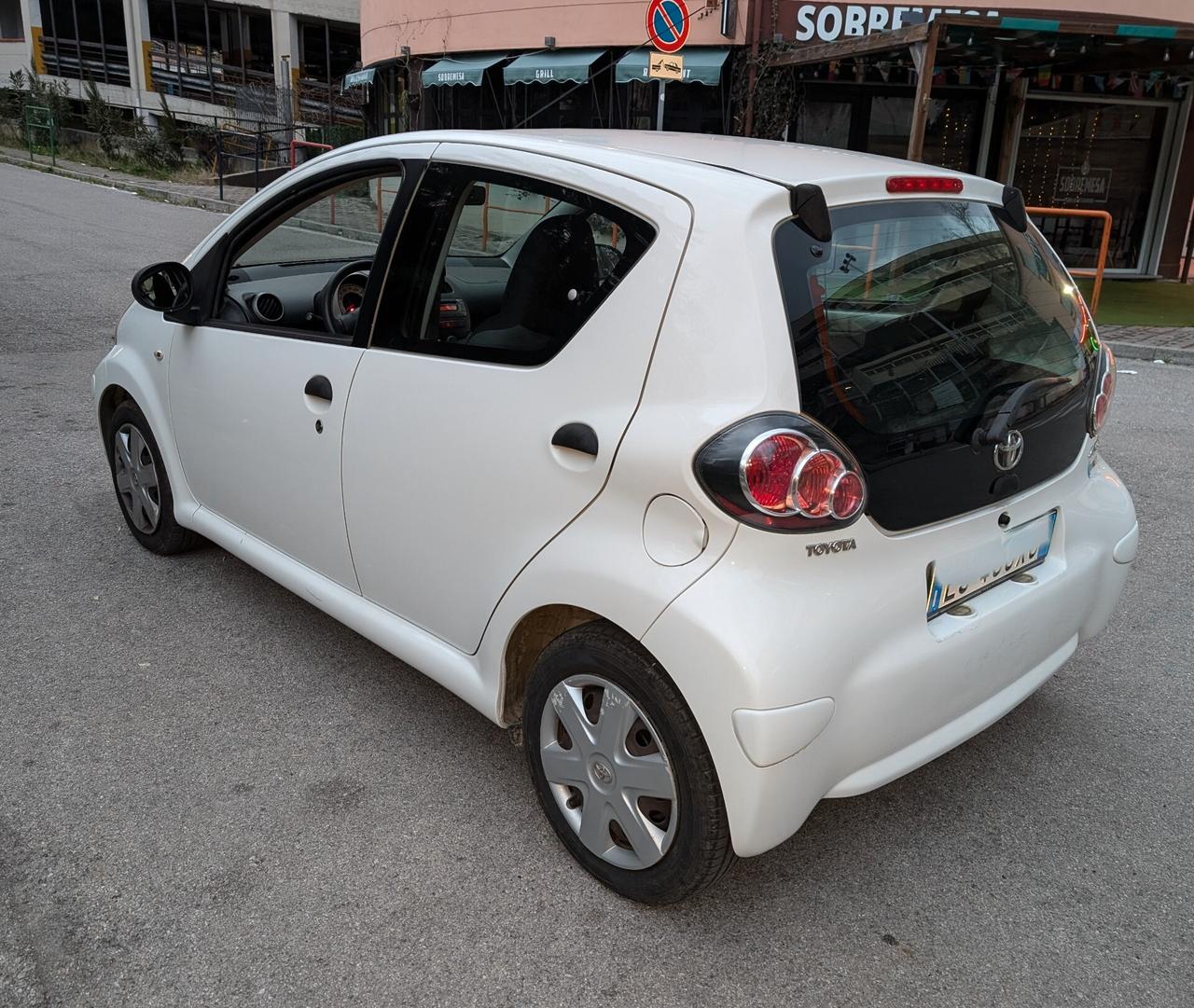 Toyota Aygo 1.0 12V VVT-i 5 porte Now Connect