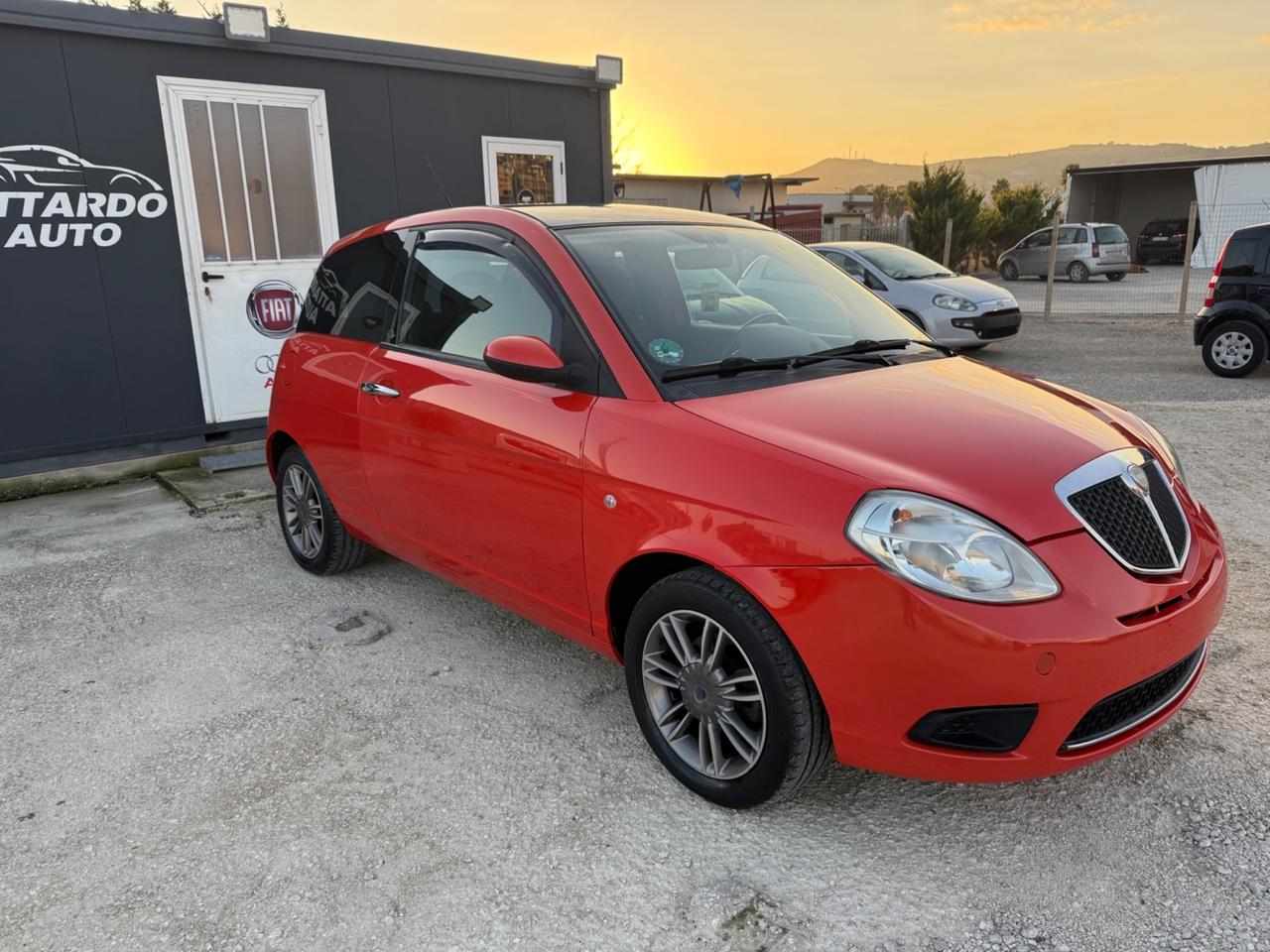 Lancia Ypsilon 1.2 Platino