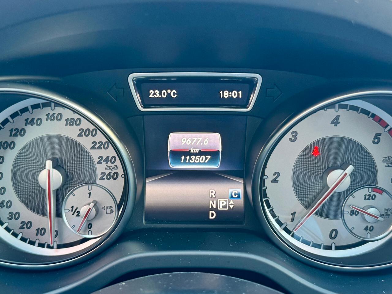 Mercedes-benz GLA 180 GLA 180d 110cv Automatic Premium TETTP