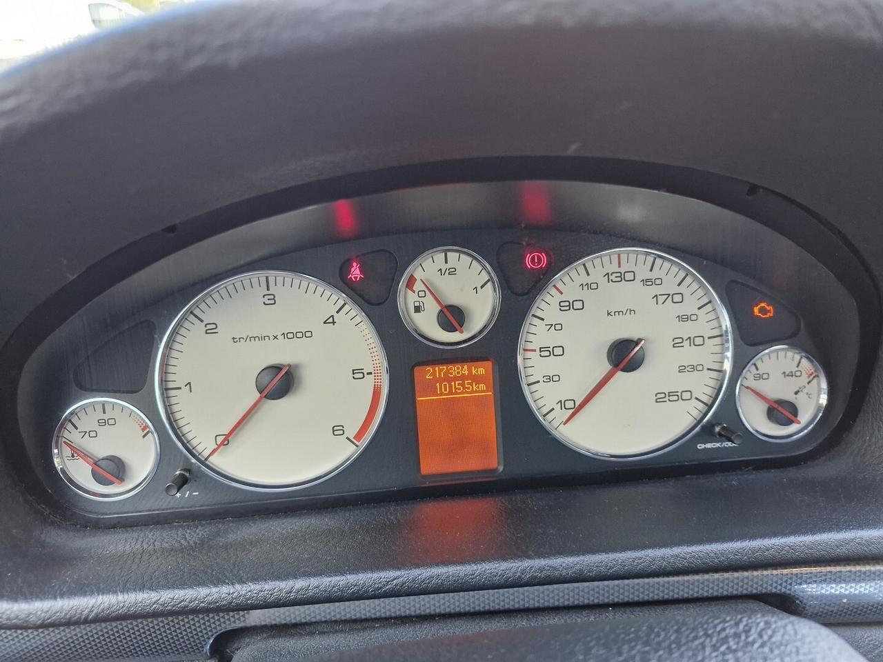 PEUGEOT 407 2.0 HDi Sport Pack Tecno