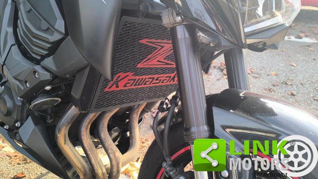 KAWASAKI Z800 AKRAPOVIC