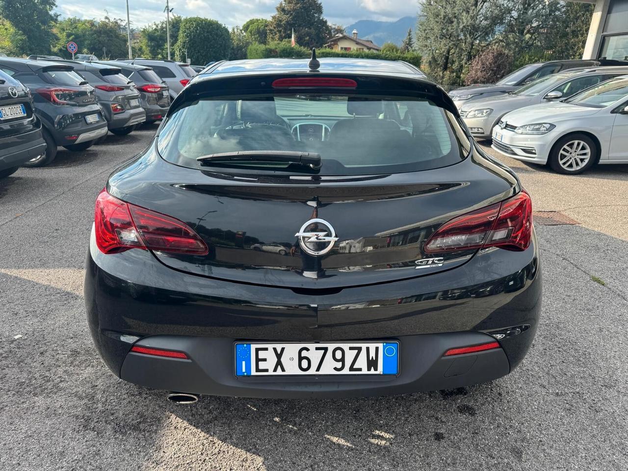 Opel Astra GTC 1.4 Turbo 140CV S&S 3 porte Cosmo