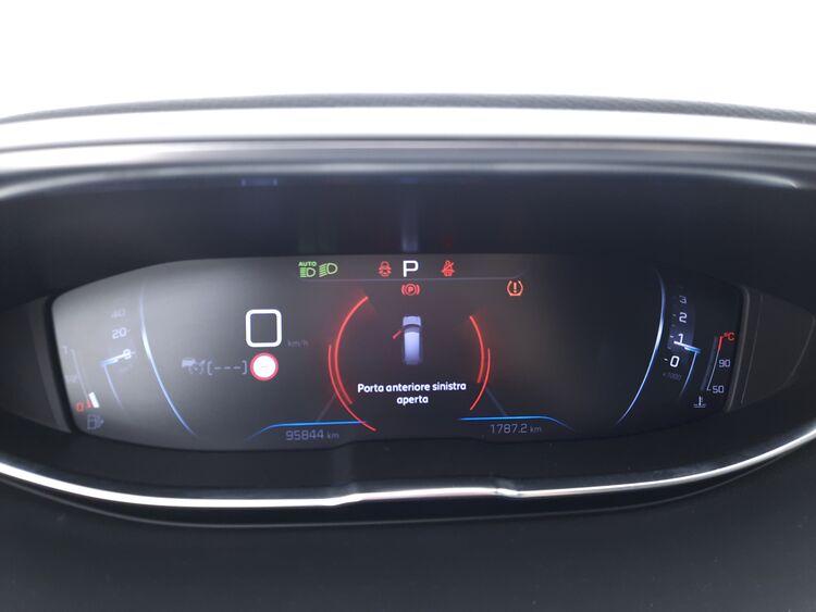 Peugeot 5008 Allure EAT8 BR075581 1.5 Diesel 131CV